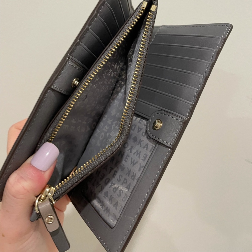 Kate Spade - Gray Wallet - Picture 6 of 6
